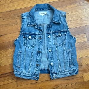 Madewell Blue Denim Distressed Vest, NWOT, size M, cotton